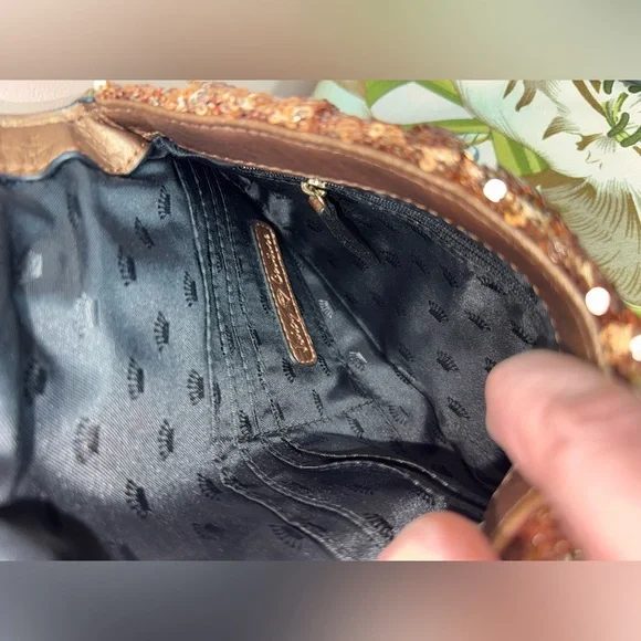 Juicy Couture Rose Gold Clutch - Picture 6 of 7